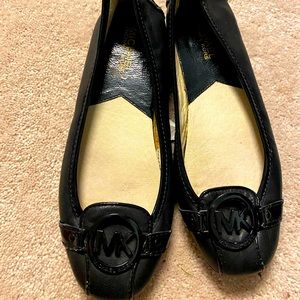 Michael Kors monogram black slide on flats sz 6.5